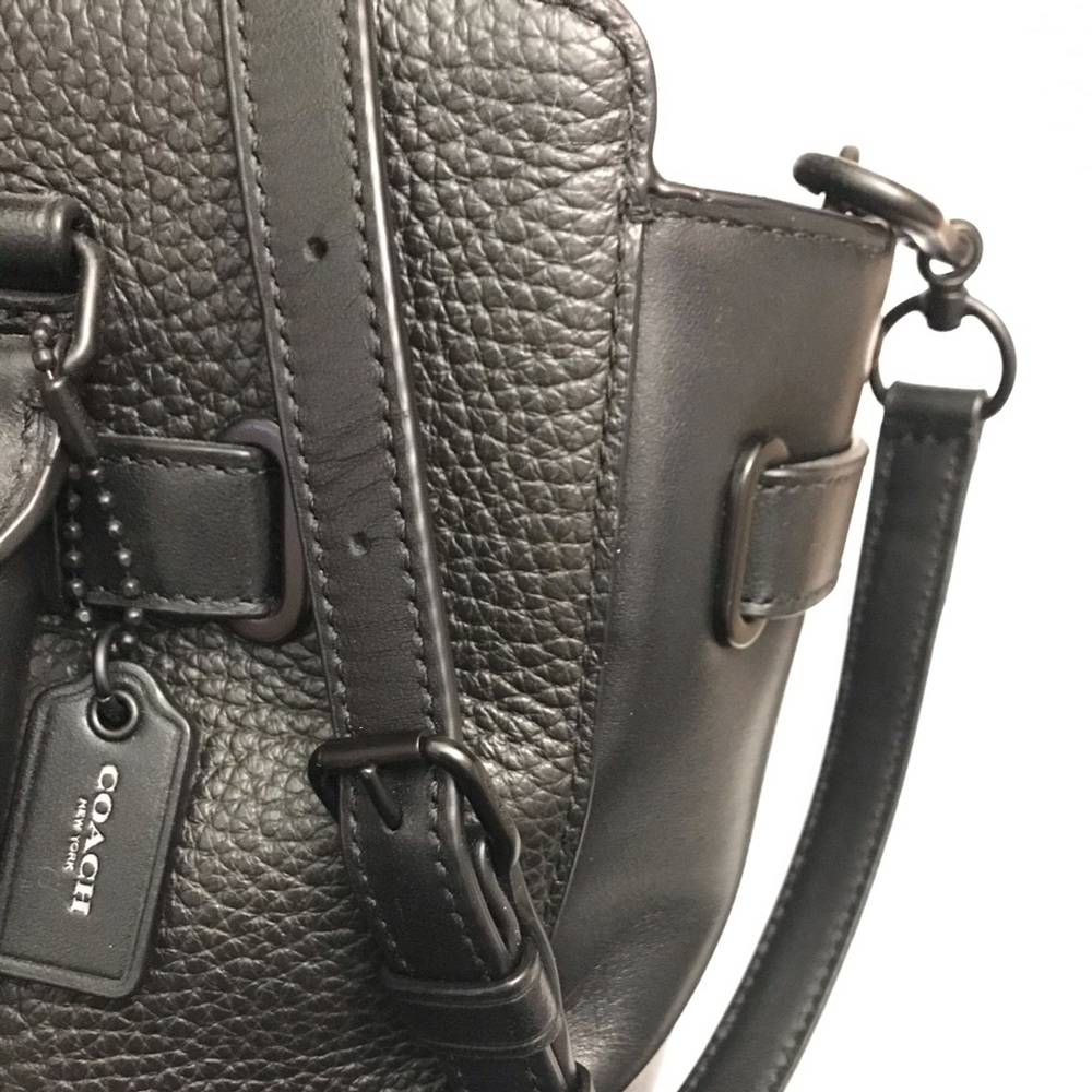 Coach Carryall Swagger 25 Black Matte